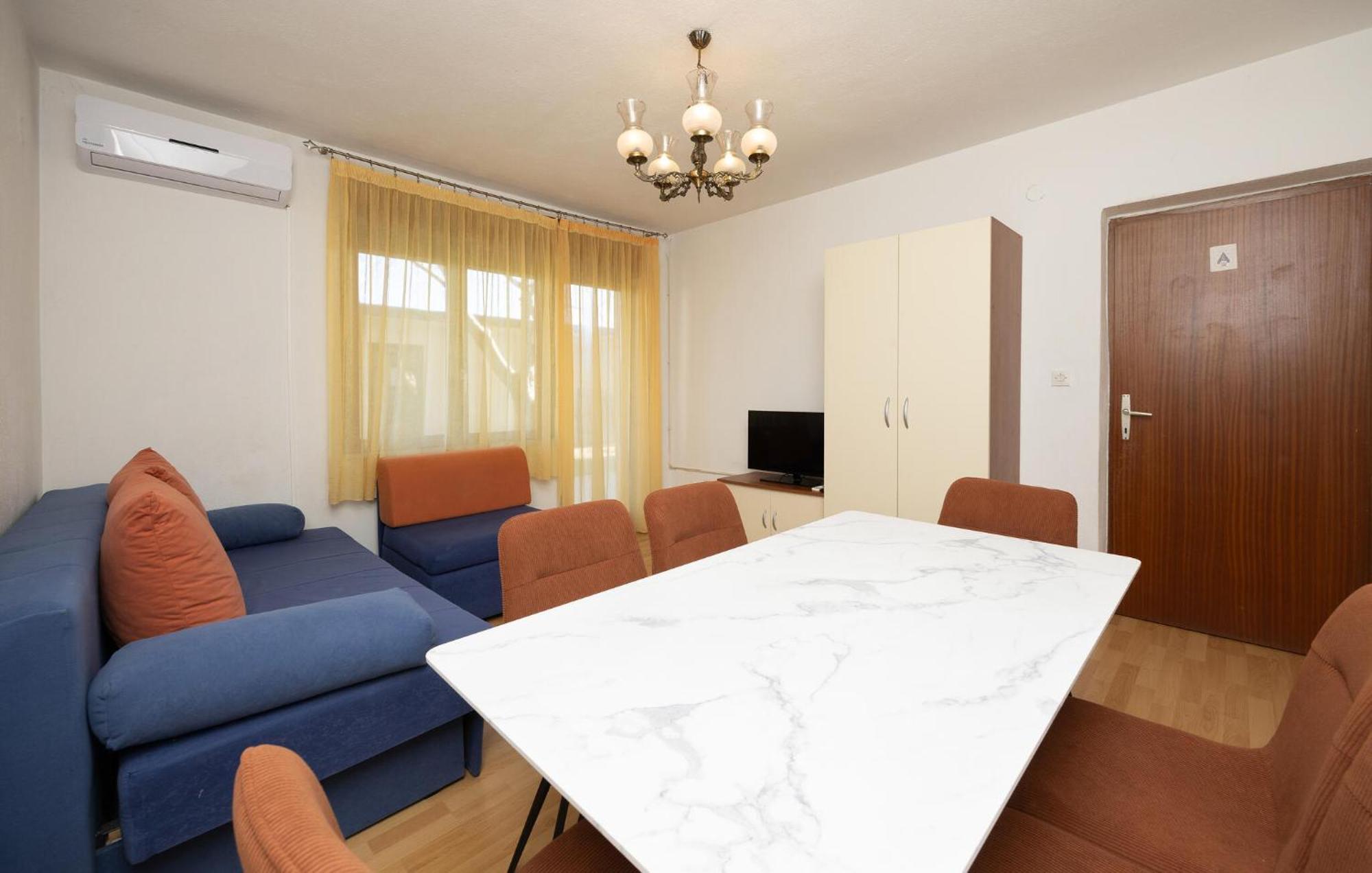 3 Bedroom Gorgeous Apartment In Трогир Экстерьер фото
